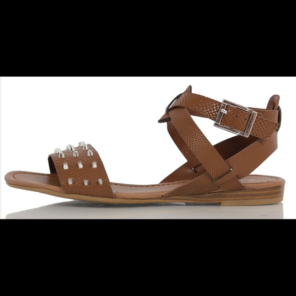 Light brown studded strappy flat sandal - Picture 2 of 4